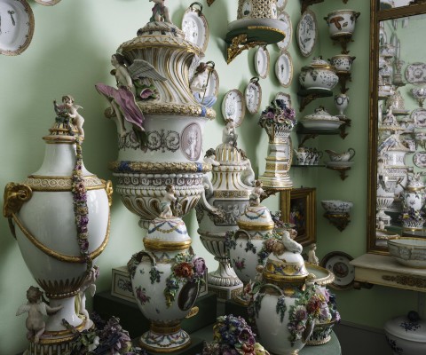 The Porcelain Cabinet at Rosenborg - The Royal Danish Collection