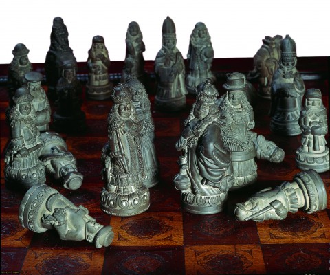 Cyber Game Chess Set With Chessboard PC Game Chess Pieces -  Denmark